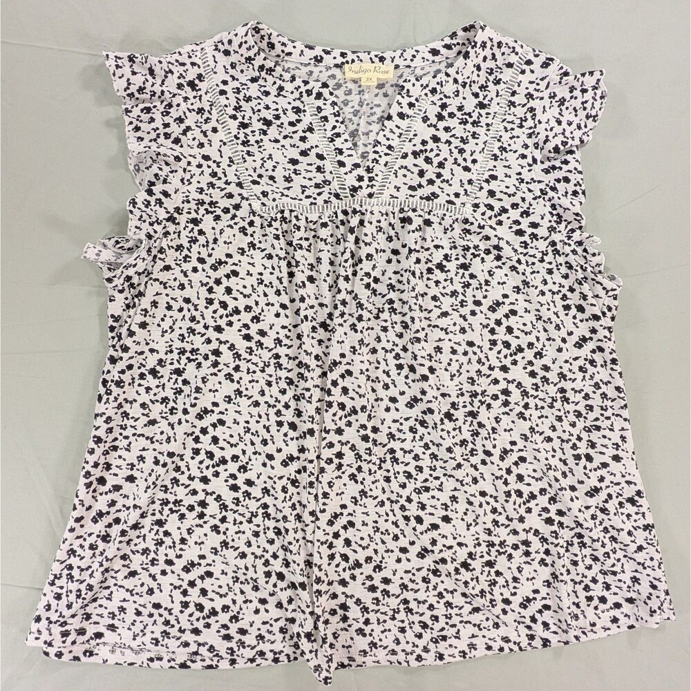 Indigo Rose Women's Blouse 2x Flutter Sleeve Boho Black White Floral